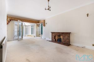 Photo 15- click for photo gallery